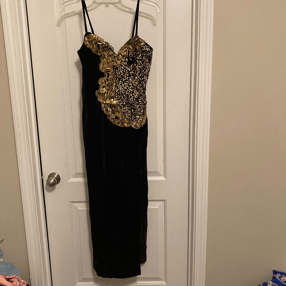 Vintage Black Velvet Gold Sequin Alyce Designs Formal Prom Dress